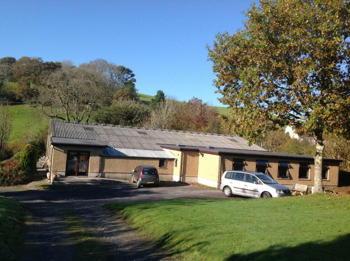 Cwmtwrch Cottage Carmarthen Exterior photo